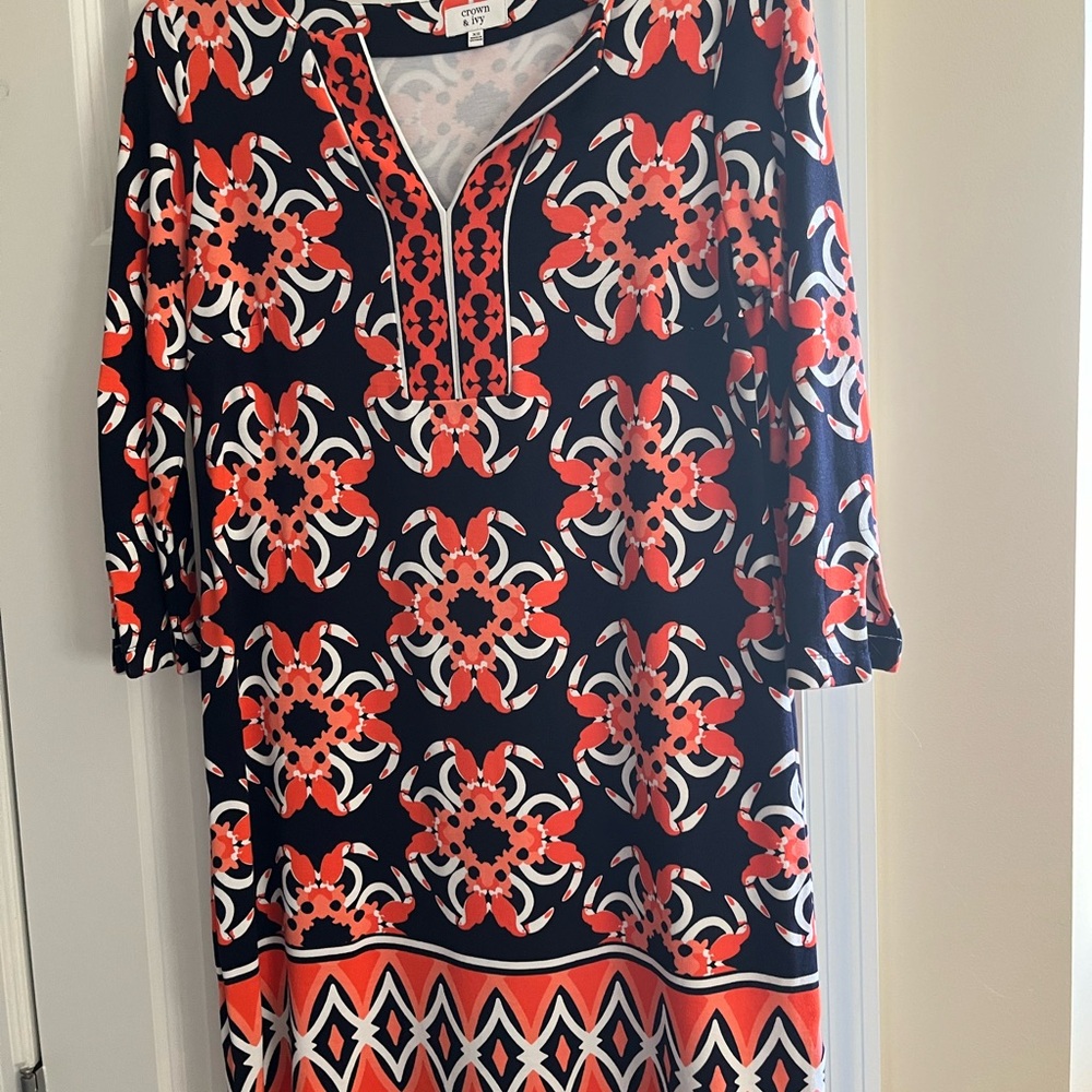 Chic Black and Red Patterned Dress